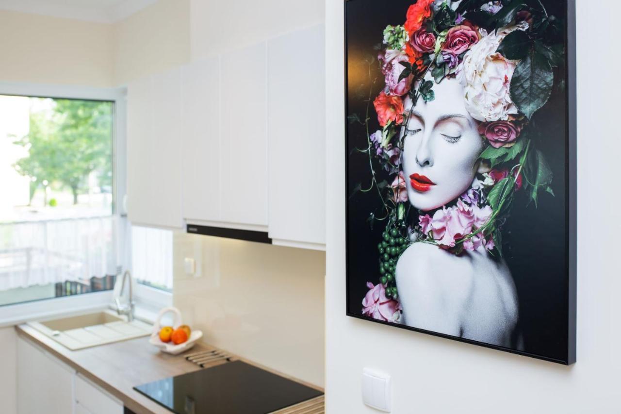 A1 Moderno Parking Apartment *